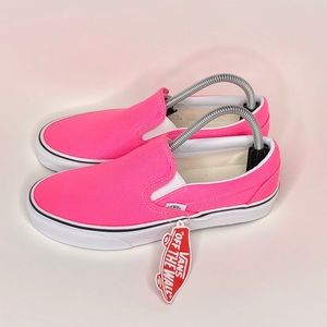 New Vans neon knockout Pink Classic slip on